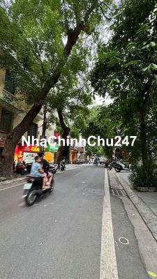 CHÍNH CHỦ BÁN NHÀ TẬP THỂ TẦNG 1 , MẶT PHỐ NGUYÊN HỒNG, BA ĐÌNH, 80M