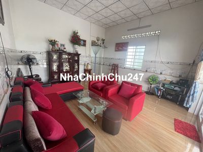 Nhà cấp 4,,được 2 phòng ngủ