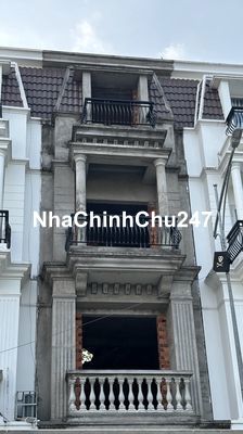 Bán nhà 1 trệt 3 lầu, mặt tiền cổng chợ Bình Minh