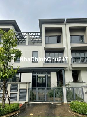 Big Townhouse SwanPark 1A