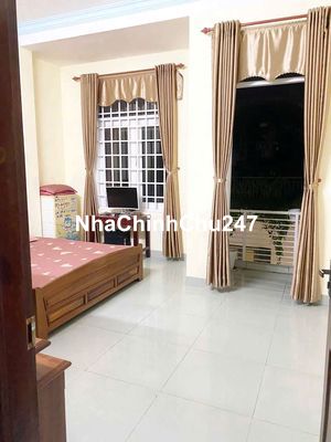 NHÀ 4,5 TẦNG VỊ TRÍ TRUNG TÂM BẬC NHẤT THÀNH PHỐ