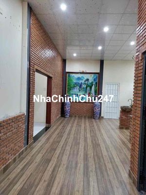 bán nhà đá bạc châu đức