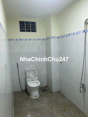 Nhà 3 tầng MT Vũ Quỳnh kiên cố,ngay trường FPT, CĐ Thương mại