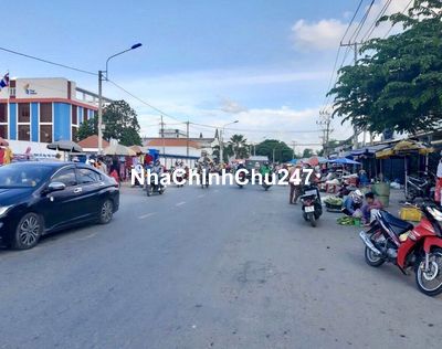 Mặt tiền buôn bán - Gần QL1A - Gần khu công nghiệp, gần uỷ ban