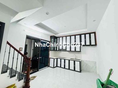 chính chủ bán nhà bạch mai 33m2 4tỷ2 5 tầng , sát oto đi lại