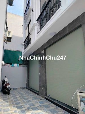 Bán nhà Vũ Xuân Thiều, Sài Đồng. Gần chợ, Sân để xe máy riêng, 30m- 5T