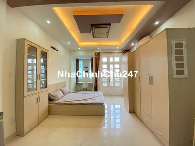 Căn hộ 1 phòng ngủ tách bếp có ban công + thang máy gần Hàng Xanh