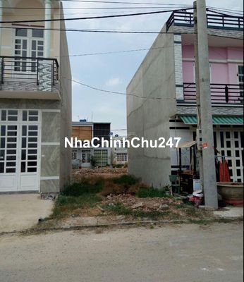 Chinh chủ gửi bán lô đất  5x20 Mt đường Dương Công Khi, Hocmon