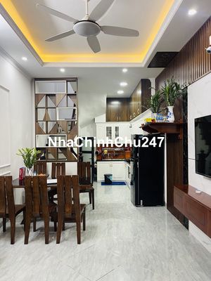 Hoàng Hoa Thám - Nhà mới, Lô góc - Ngõ thông, Kinh doanh - 6.8 tỷ