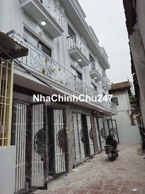 Bán nhà full nội thất (3 tầng 40m2) gần trường học,chợ trung tâm