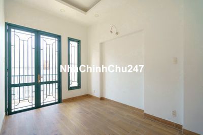 NGUYÊN CĂN VILLA NHÀ MỚI(8x18m) SÂN RỘNG Dạng Villa Nguyễn Văn Trỗi .