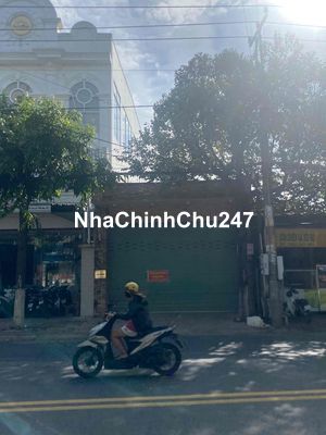 Bán nhà phố 1 trệt + 3 lầu, đường Trường Chinh P3 Tp Tây Ninh