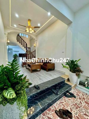 BÁN NHÀ TRƯỜNG CHINH Ngõ To DT40M x5T MT4M Nhỉnh 9 tỉ 7 Chỗ đỗ cửa nha