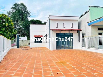 Chính Chủ Bán Gấp Nhà 292m2 Thổ Cư, Góc 2 Mặt Tiền Đường 8m,420tr,shr