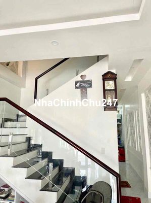 Nhà lầu mới hoàn công 3pn vừa ở vừa kd dc gần chợ 586 kdc 586 CRang