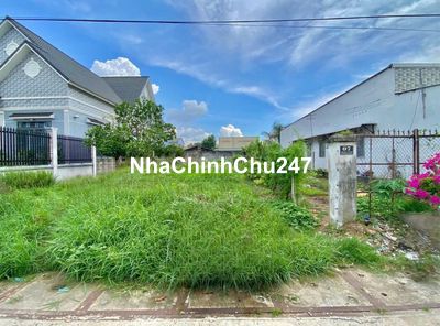 Chính chủ bán đất 300m2 ngay Thị xã Trảng Bàng. 400 Triệu, SHR