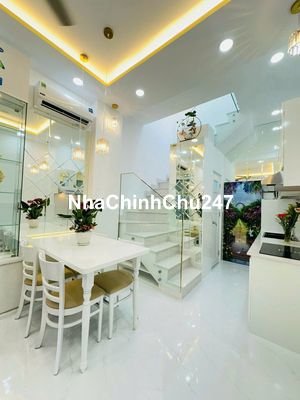 Chính chủ bán nhà 155/9 đường 3 tháng 2, hẻm 6m, 60m2, 2 tầng, 5,5 tỷ