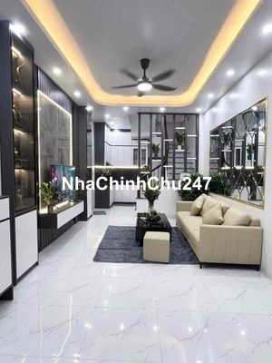 TÔN ĐỨC THẮNG- LÔ GÓC- 2 MẶT TIỀN- NGÕ RỘNG- TẶNG NỘI THẤT XỊN- SỔ ĐẸP