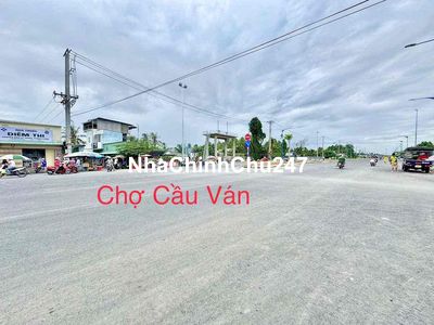 CHÍNH CHỦ, NỀN MẶT TIỀN LÊ VĂN SÔ