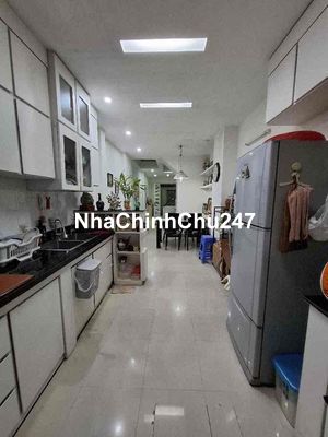 Nhà Trắng Hào Nam đẹp miên man, thoáng sáng 2 mặt. 47m2, chào 10 tỷ