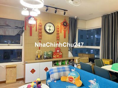 Bán căn hộ 3 phòng ngủ rộng 90 m2 full nội thất, ban công view hồ bơi