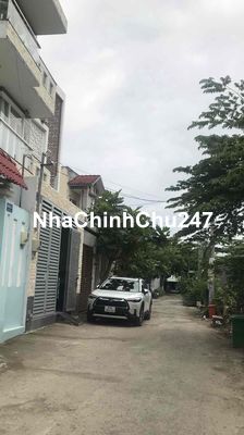 Chính chủ cần bán lô góc hai mặt tiền thổ cư sổ hồng riêng hẻm xe hơi