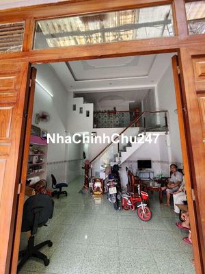 Nhà cấp 4 sổ riêng. Diện tích 75m.