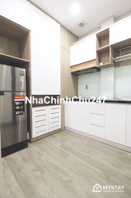 Căn hộ sàn gỗ 40m2,nội thất cao cấp,ban công Đường Trường Chinh Etown