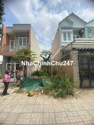 chính chủ cần bán gấp lô đất ngay ngã 3 Mỹ Hạnh