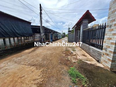 Chính chủ cần bán gấp căn nhà cấp 4 sát TL52 450m2/1ty7