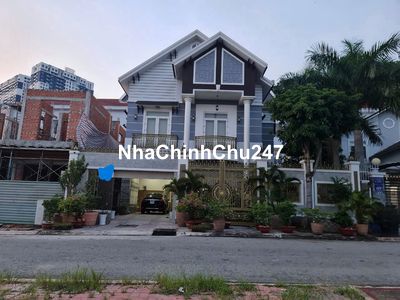 BÁN BIỆT THỰ MT CHÁNH NGHĨA .THỦ DẦU 1.BÌNH DƯƠNG. DT300M2 GIÁ 29.5 TỶ