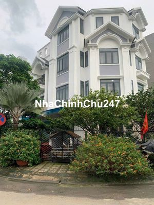 Biệt thự 5 tầng có thang máy - DT đất 153m2 ngang 9m, đường vỉa hè 10m