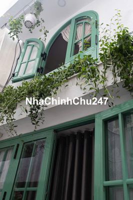 Chính chủ bán nhà Lê Hồng Phong, p.4, Q.5. 2 tầng 2PN - Giá chỉ 4 tỷ!!