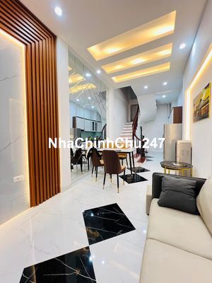 * NHỈNH 5 TỶ * CÓ NHÀ 46Mx4T THOÁNG SÁNG THUẬN TIỆN DI CHUYỂN CÁC PHỐ