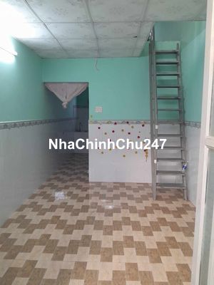 Nhà mặt tiền hẻm xe hơi gần chợ trường học điện nước chính chủ