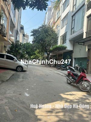 Chủ gửi bán nhà LK phân lô đường rộng - oto tránh - tháng 11 vào ở