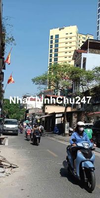 Nhà 4 tầng, hộ khẩu Hai Bà Trưng, sổ đỏ chính chủ 25m2; 3,68 tỷ