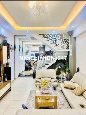 Bán nhà ngay đường Bàu Cát, sát bên Trường Chinh (40m2) Giá chỉ 2ty950