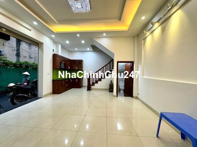 Bán nhà lô góc Trường Chinh, dt 42m2, 5 tầng, mt 7,3m giá 12,9 tỷ