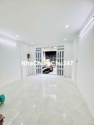 Bán nhà chính chủ Âu Dương Lân Quận 8,42m2 ,2 tầng, chỉ 4.3 tỷ ,