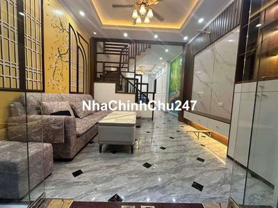 Nhà chính chủ quan hoa cầu giấy 5 tầng dt 40m giá 8,4 tỷ gần ôtô