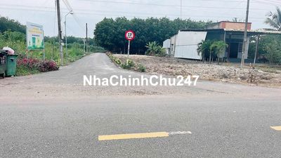 Chính chủ bán lô đất 2 Mặt Tiền 1200m2, Giá bán 680 triệu, Vị trí đẹp