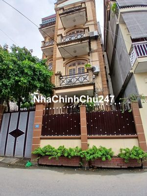 Chính Chủ bán nhà Quần Ngựa-Ba Đình-Oto đỗ cửa-sổ đẹp-52m2 nhỉnh 11 tỷ