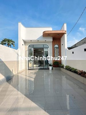 Chủ Kẹt Tiền Bán Nhà Cấp 4 Full Nội Thất - Ngay Quảng Trường Tân Uyên