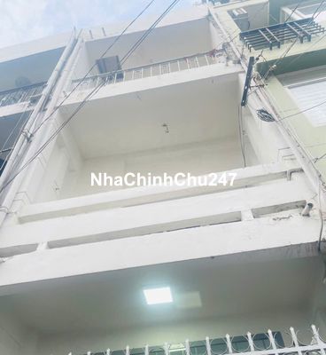 Bán nhà 3 lầu  hẻm xe hơi TRường Chinh, chỉ việc xách vali vào ở ngay