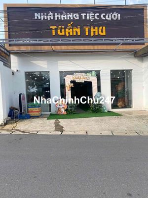 Bán mặt tiền kinh doanh dt 900m2 (ngang 15m2) sổ riêng thổ cư.