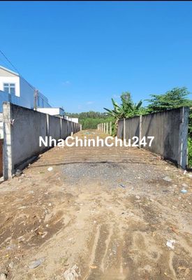 Đất bán giá rẻ mặt tiền đường xe cont chạy tới đất, Lê Minh Xuân, BC