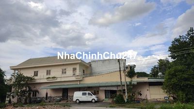 Nhà 1 trệt 1 lầu chính chủ cần bán.