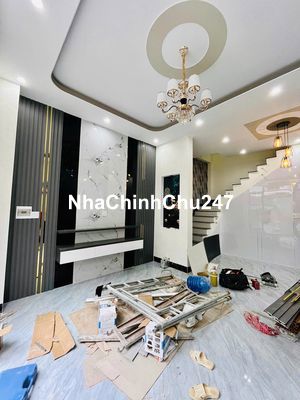 (Ô TÔ ĐẬU TRƯỚC NHÀ) CHÍNH CHỦ, XÂY MỚI 100%, FULL NỘI THẤT. 2,950TỶ