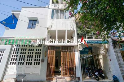 Gấp, Bán nhà Chính Chủ hẻm xe hơi Quận 1, 212B/2D Nguyễn Trãi, Q1